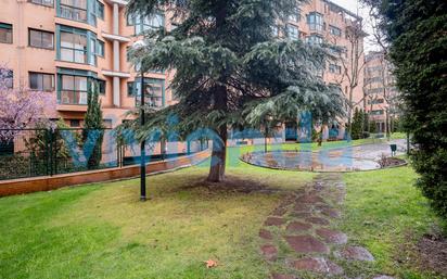 Pis en venda a Calle Tint&#xED;n y Mil&#xFA;, Alameda de Osuna
