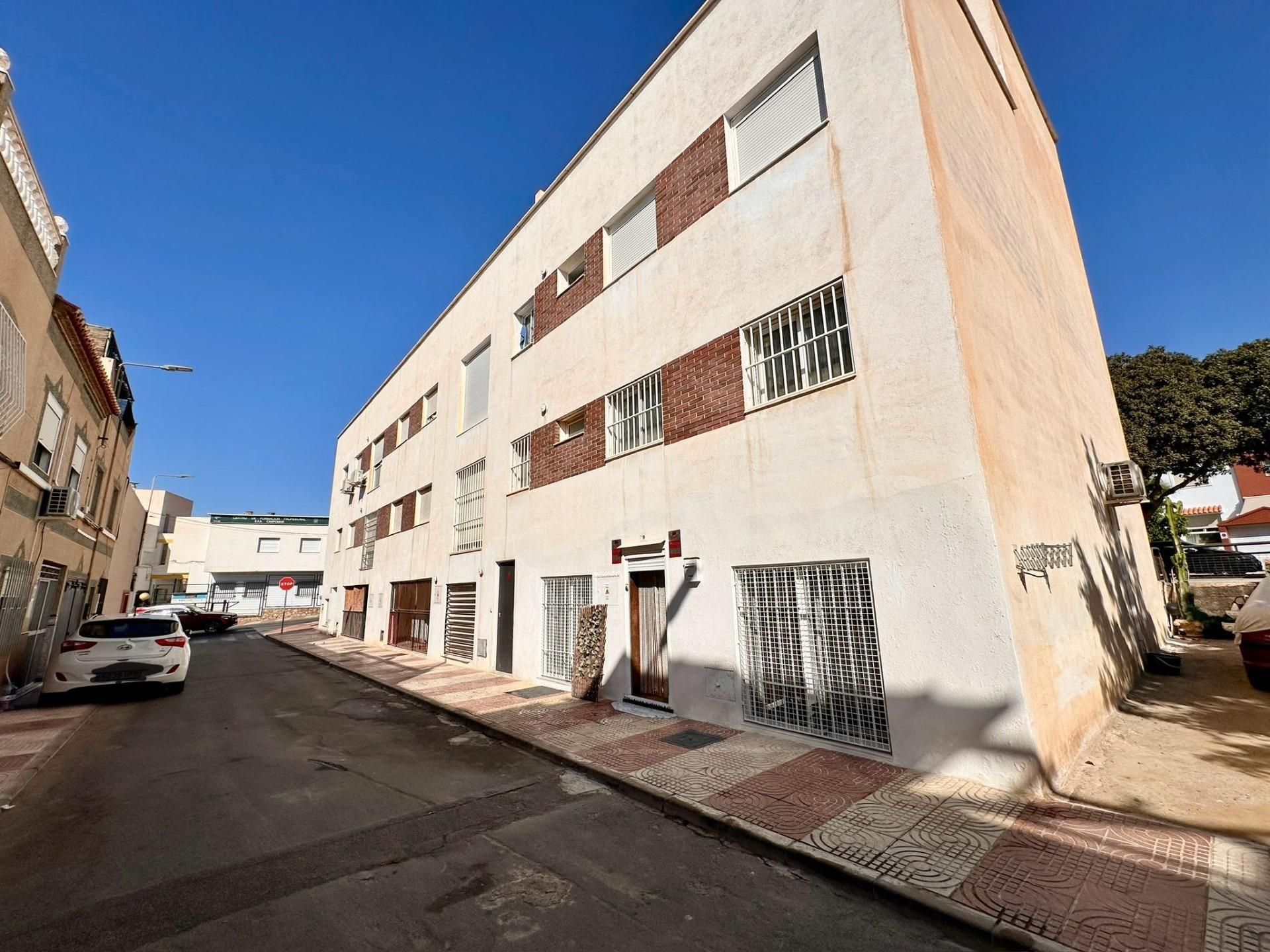 Planta baja en venta en Aguadulce Sur