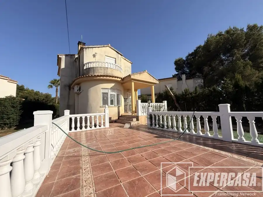 Vista exterior de Casa o chalet en venta en Vilamarxant con Aire acondicionado, Calefacción y Terraza