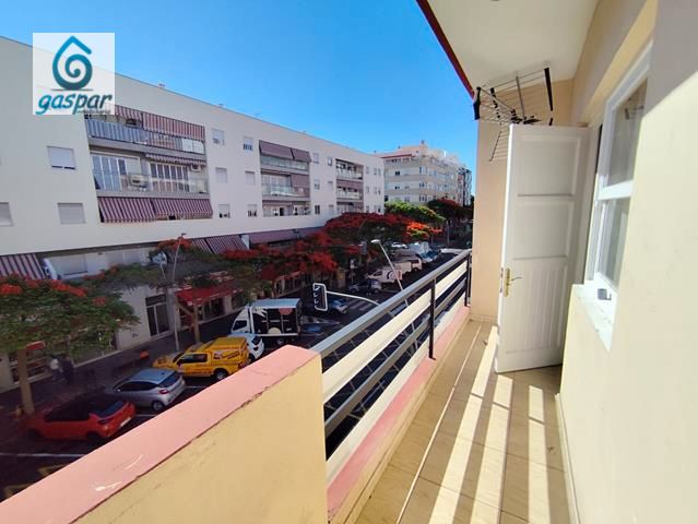 Vista exterior de Piso de alquiler en  Santa Cruz de Tenerife Capital con Amueblado, Horno y Lavadora
