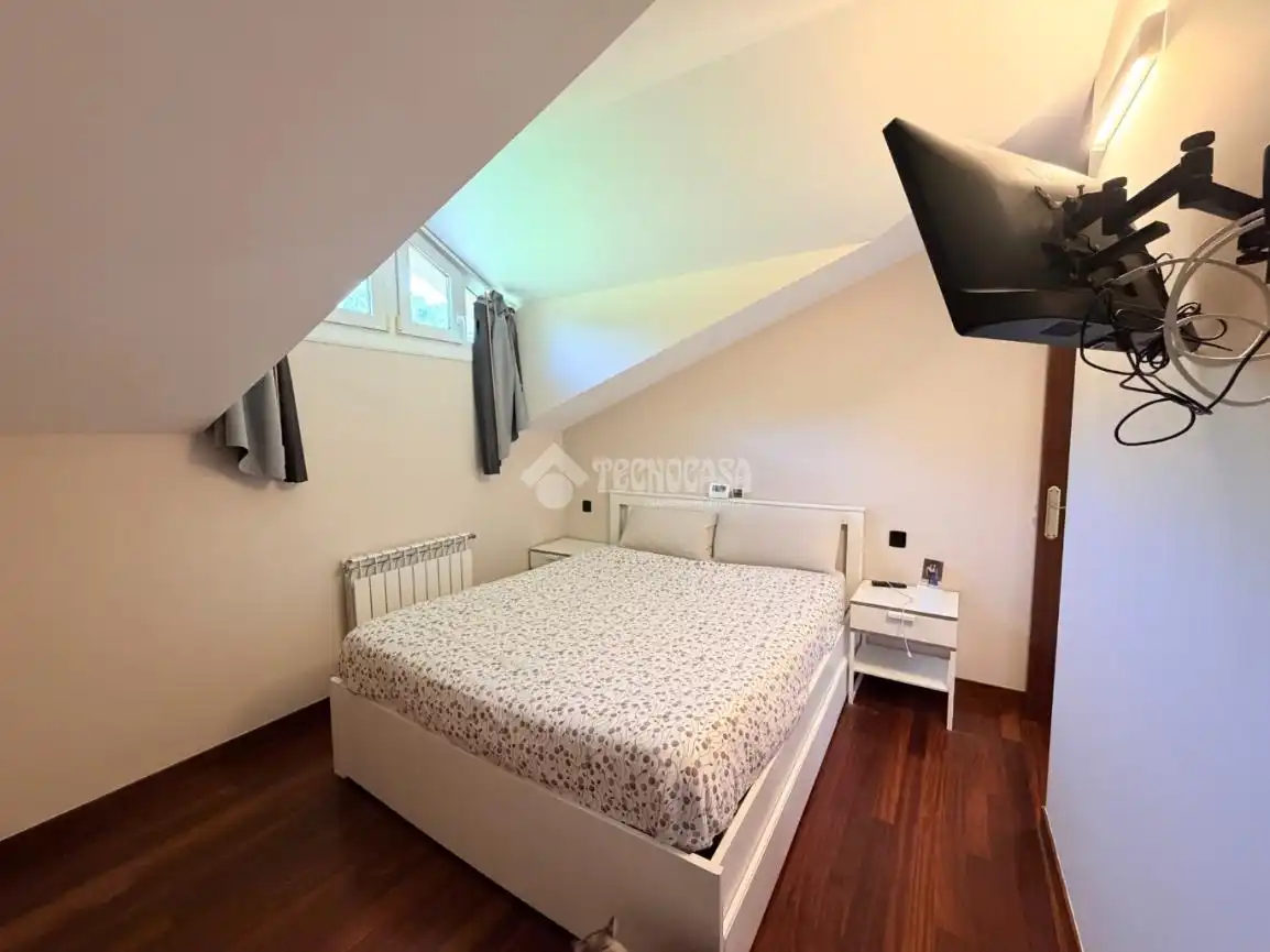 Habitación de Casa adosada en venta en Guriezo con Calefacción, Jardín privado y Balcón