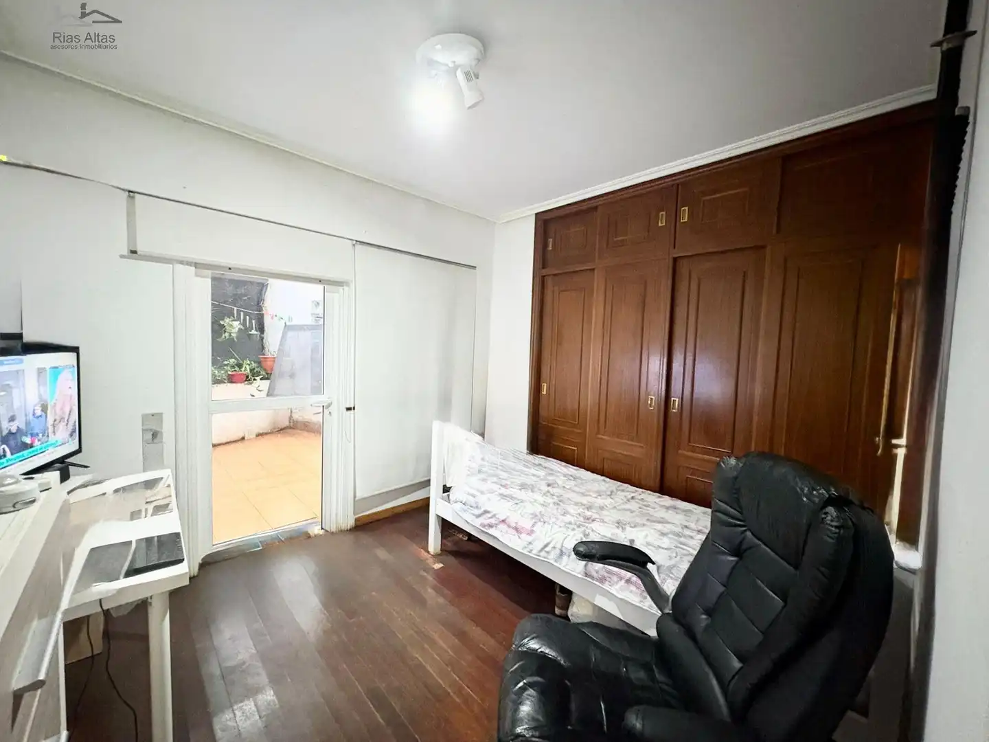 Bedroom of Flat for sale in A Coruña Capital   with Heating, Parquet flooring and Terrace