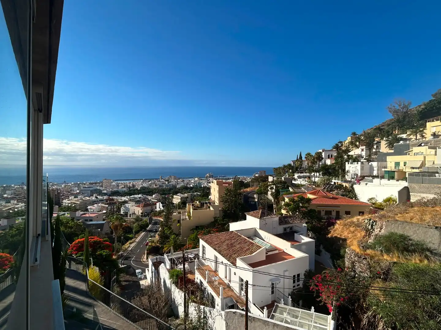Außenansicht von Wohnung zum Verkauf in Santa Cruz de Tenerife mit Privatgarten, Terrasse und Abstellraum