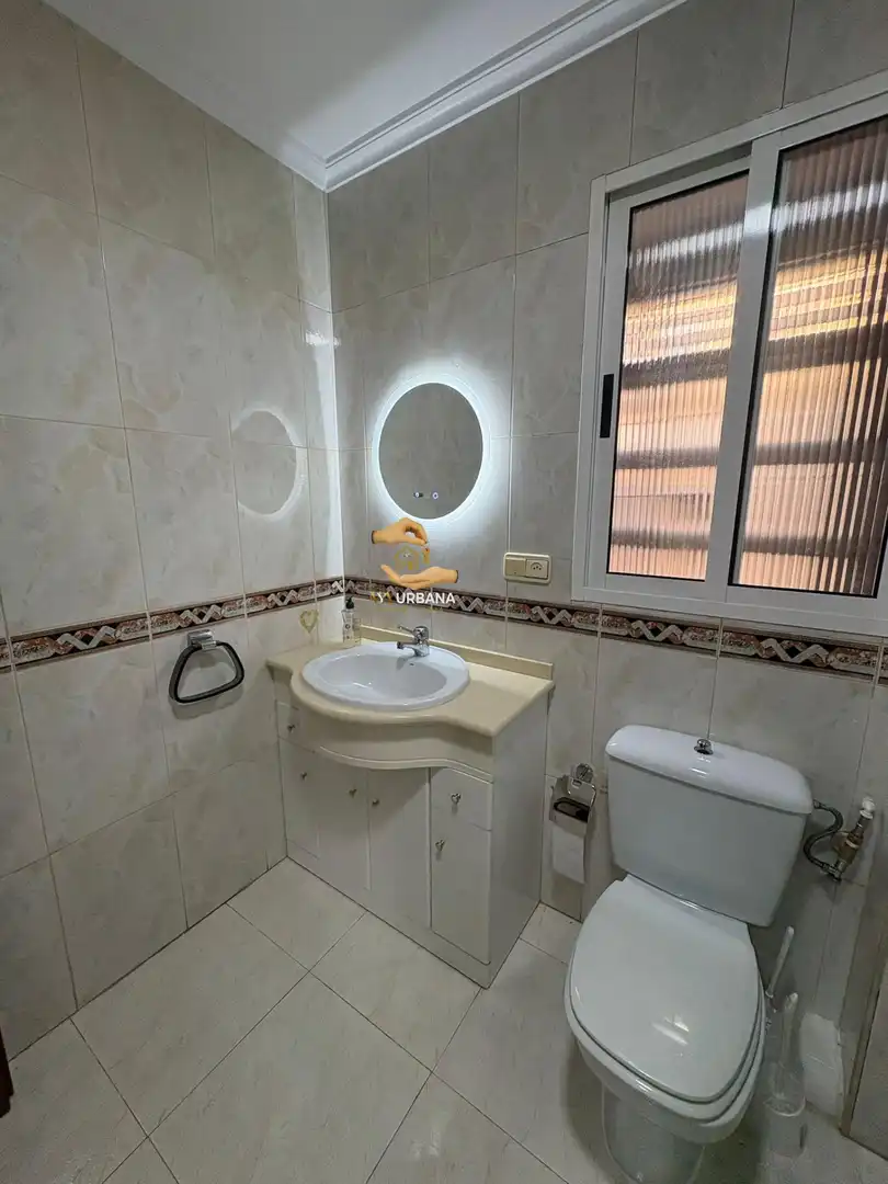 Badezimmer von Wohnung zur Miete in Salamanca mit Terrasse, Möbliert und Gemeinschaftspool