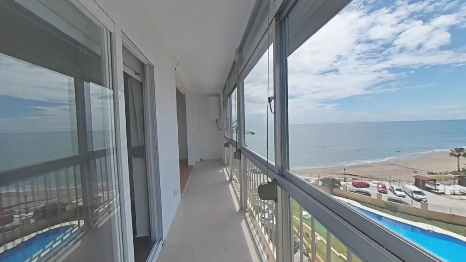 Apartament amb piscina en venda a Calahonda, imagen 4