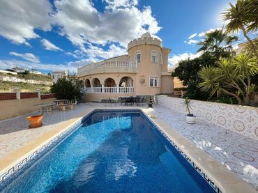 Villa con balcone in vendita a Ciudad Quesada