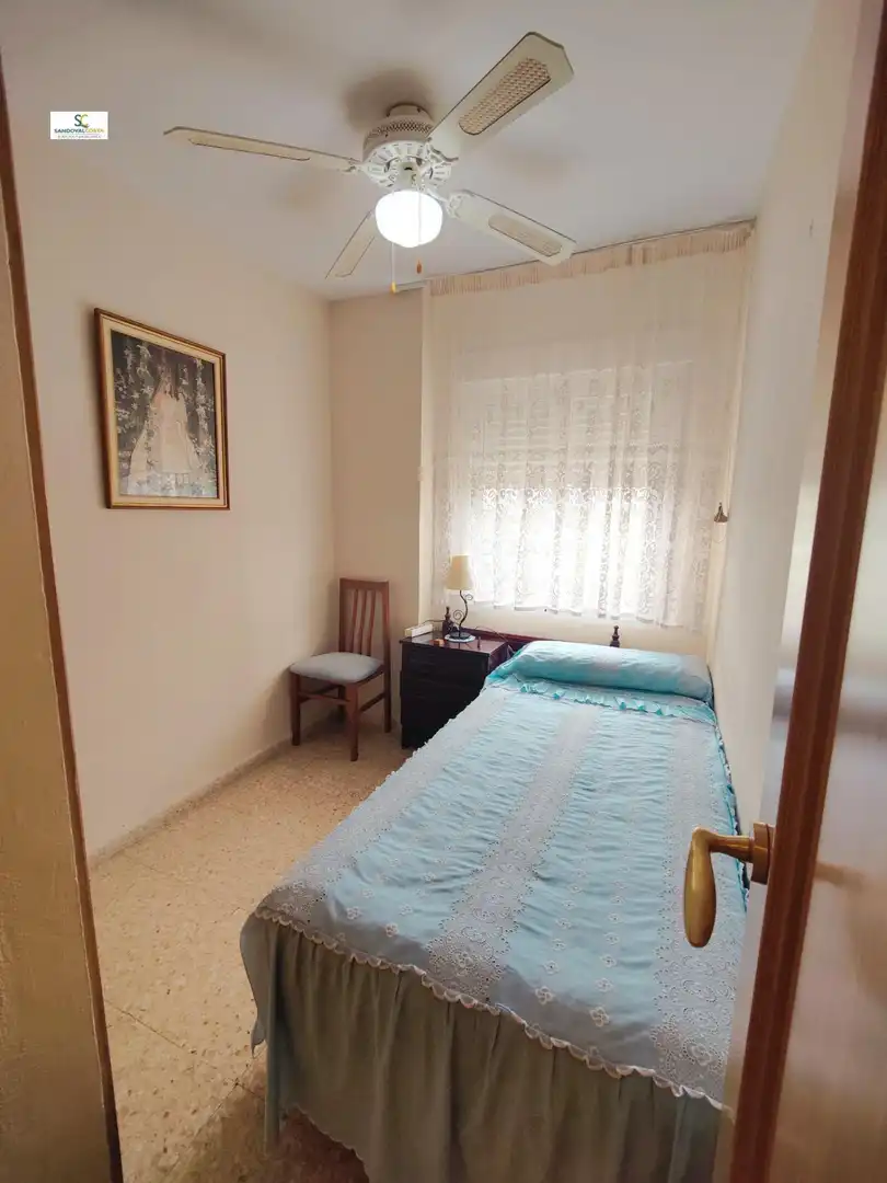 Habitación de Piso en venta en Alicante / Alacant con Terraza, Trastero y Piscina comunitaria