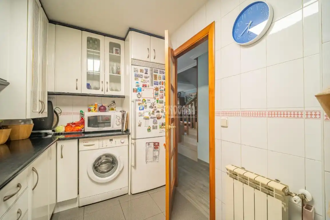 Cocina de Casa adosada en venta en Rivas-Vaciamadrid con Aire acondicionado, Calefacción y Jardín privado