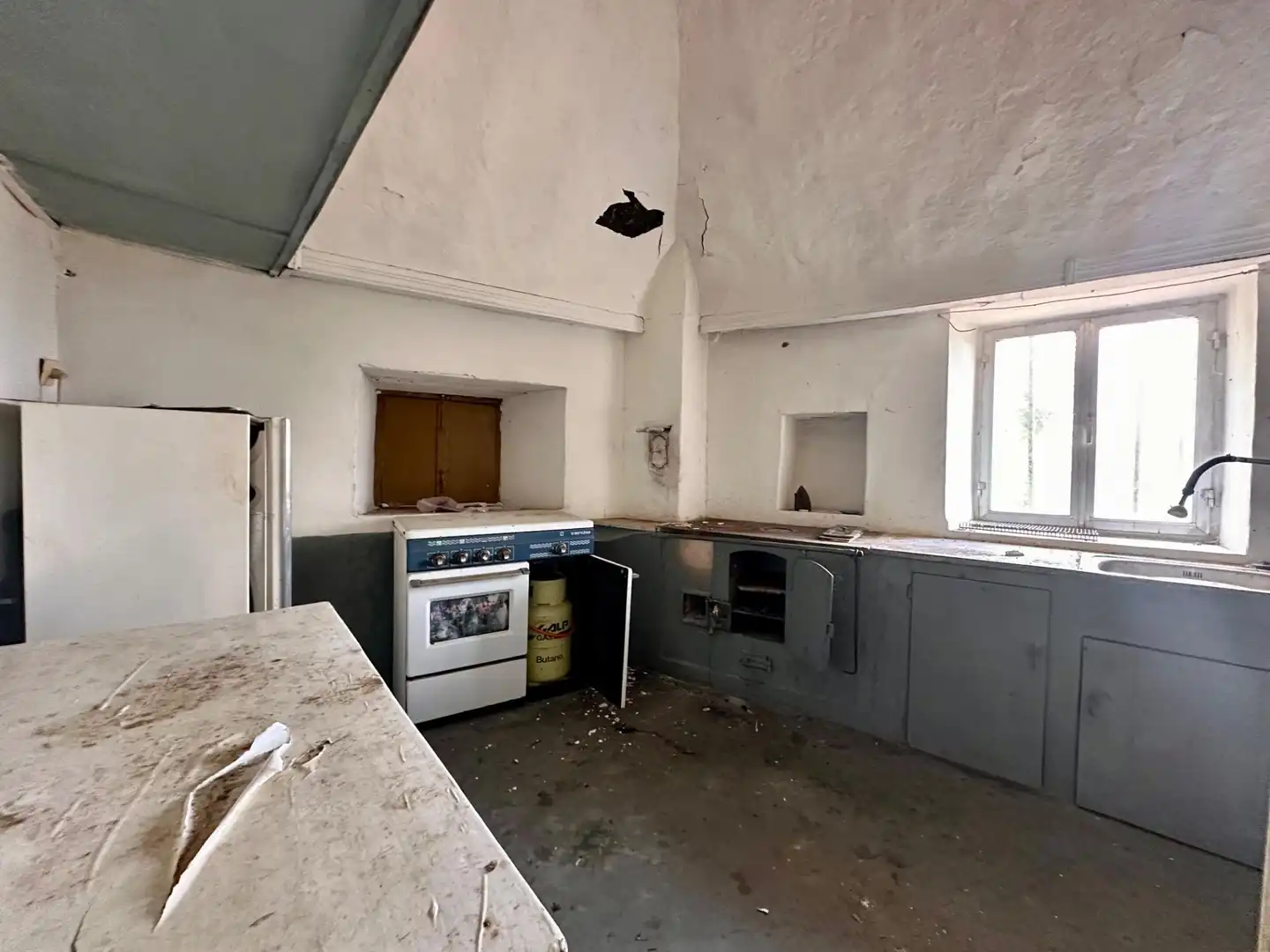Cocina de Finca rústica en venta en Arganza