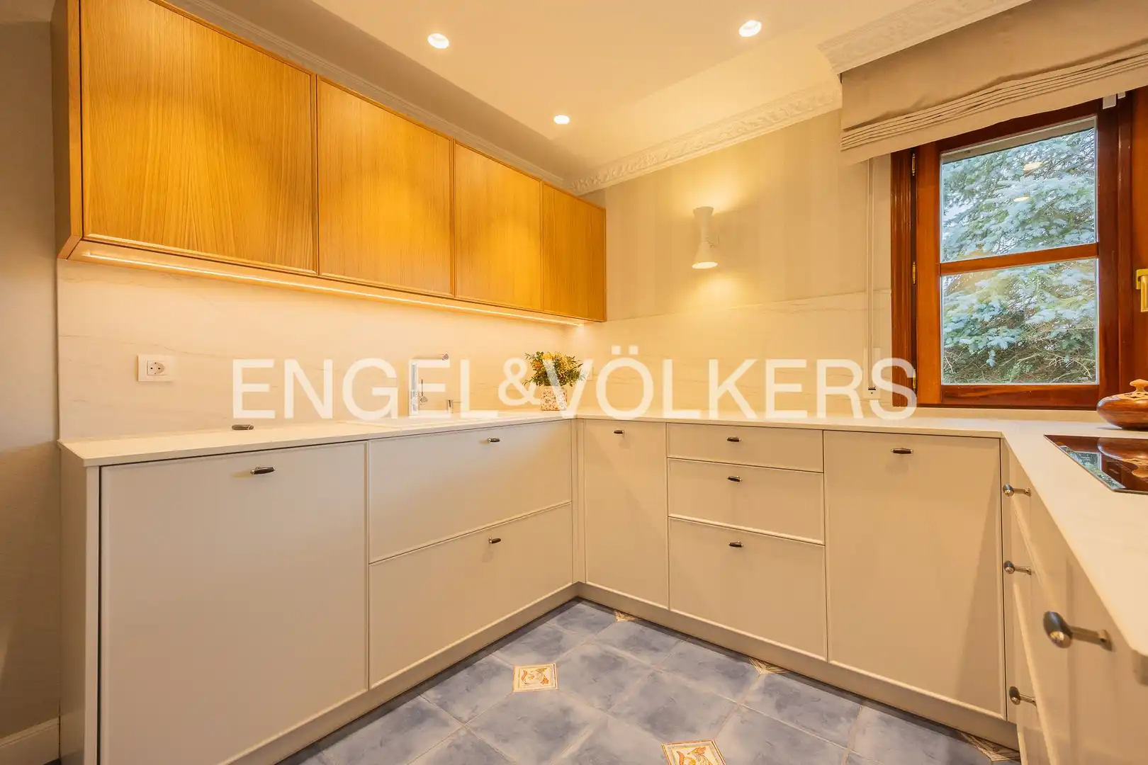 Cocina de Casa o chalet en venta en Loiu con Calefacción, Jardín privado y Trastero