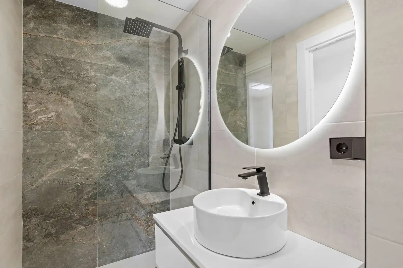 Bathroom of Houses for sale in Pilar de la Horadada  with Air Conditioner and Community pool