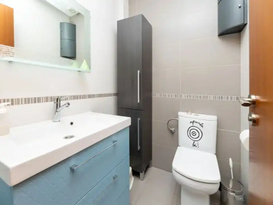 Bathroom of Flat for sale in Armilla  with Air Conditioner and Balcony
