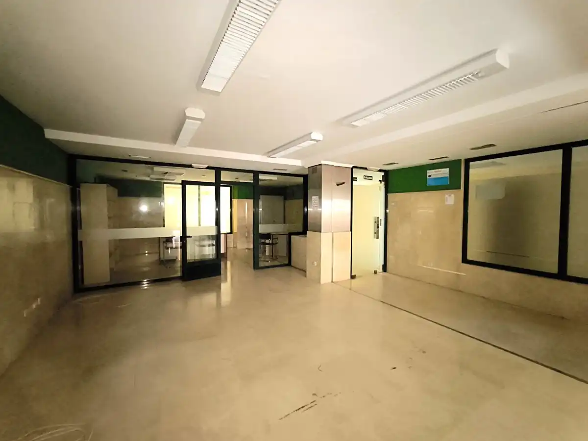Oficina en venta en Vilagarcía de Arousa con Aire acondicionado, Calefacción y Amueblado