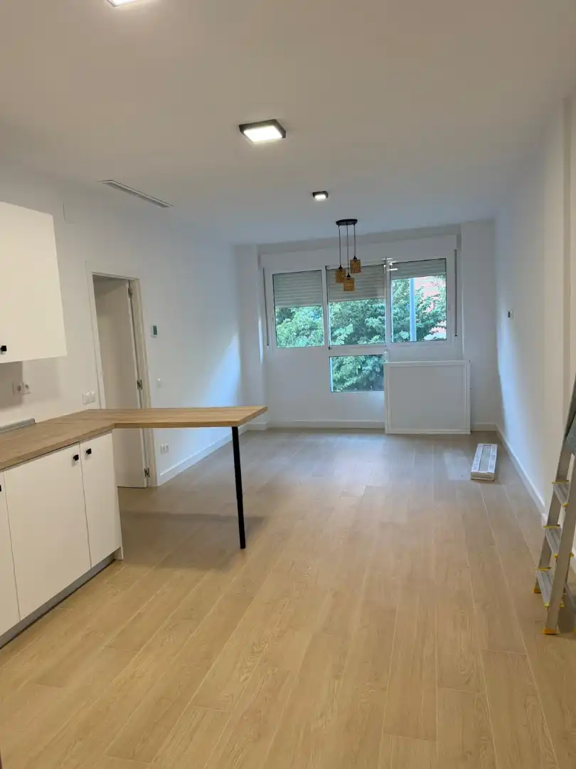 Vista exterior de Piso de alquiler en Málaga con Aire acondicionado, Amueblado y Horno