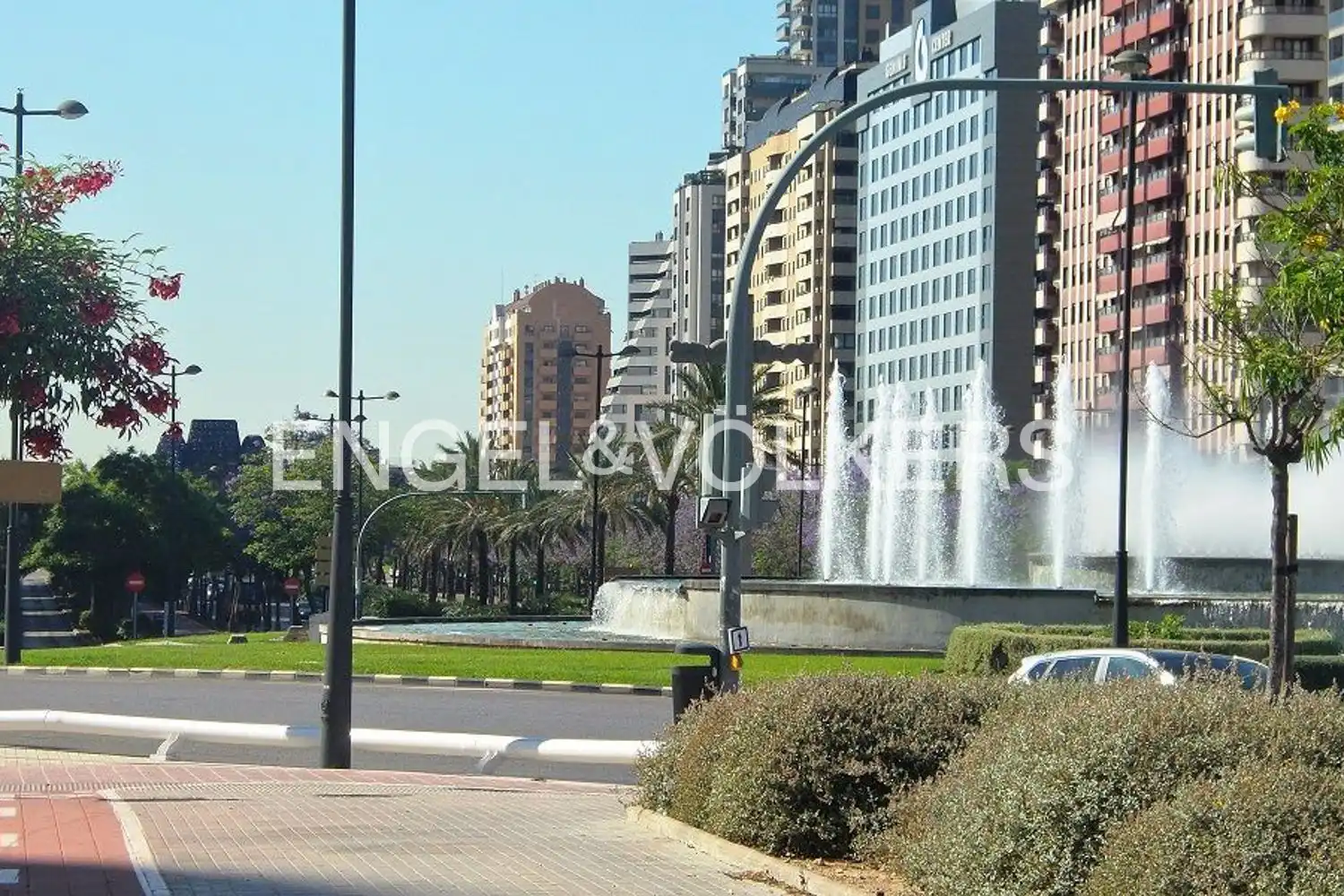Flat with terrace for sale in Avinguda de les Corts Valencianes, imagen 4