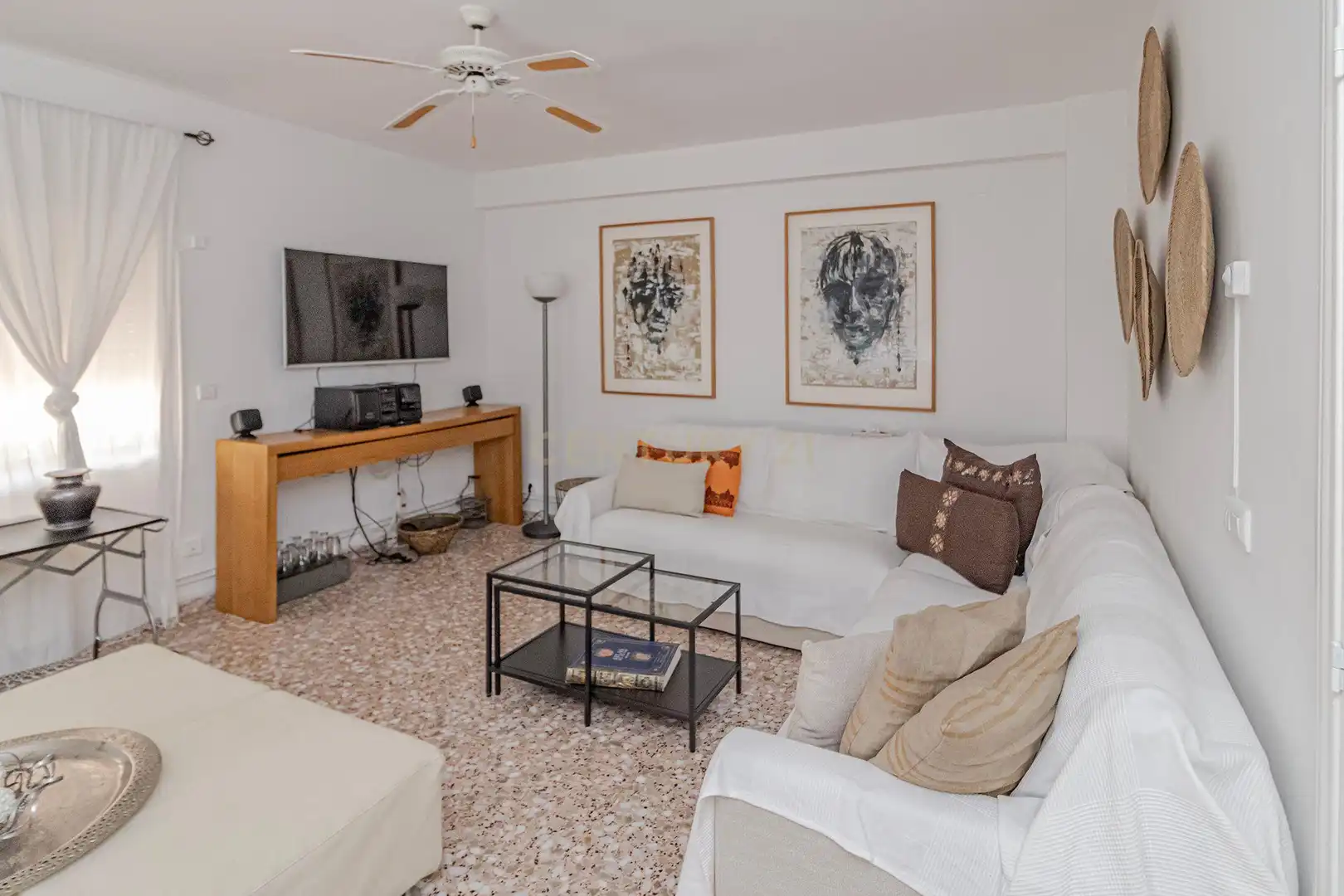 Living room of Houses for rent in Calpe / Calp  with Air Conditioner, Private garden and Swimming Pool