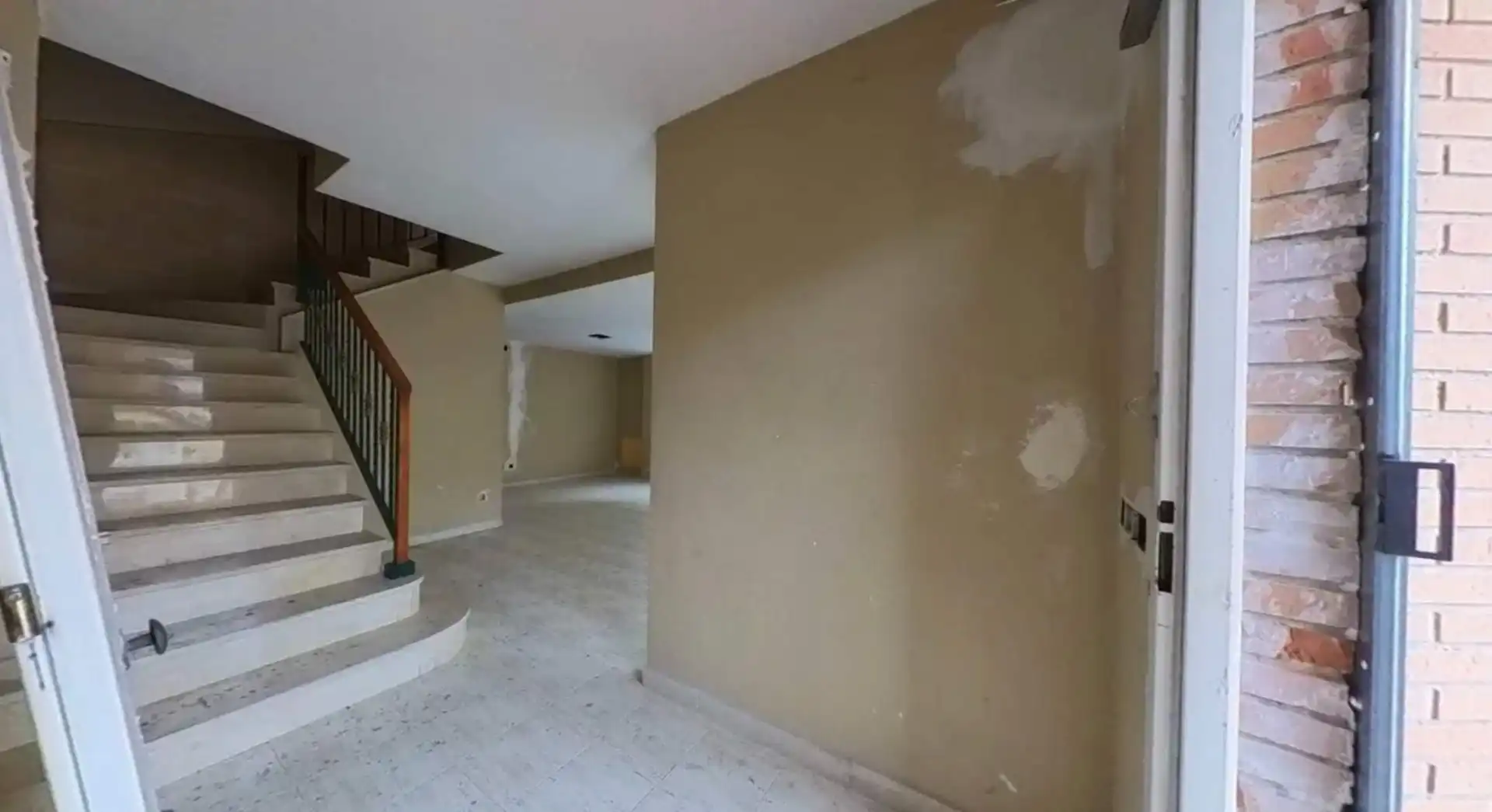 Casa adosada en venta en Gandia con Terraza