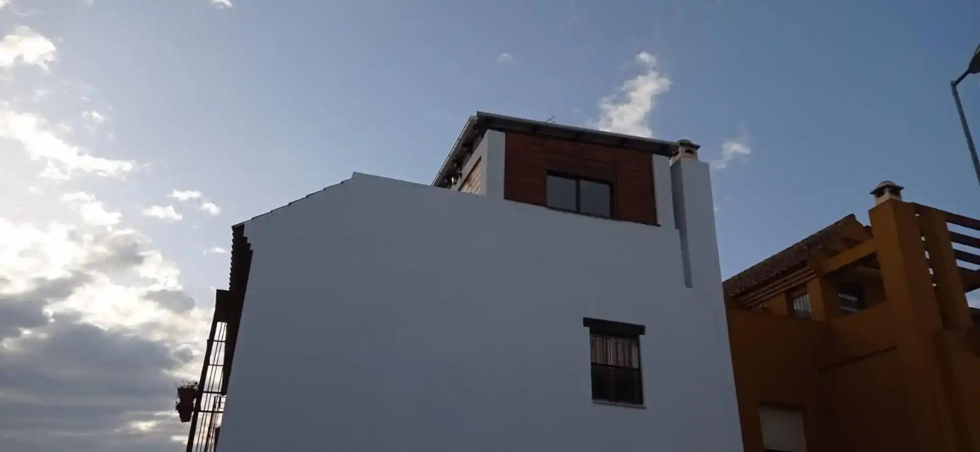 Vista exterior de Dúplex en venda en Alcalá de Guadaira amb Aire condicionat i Balcó
