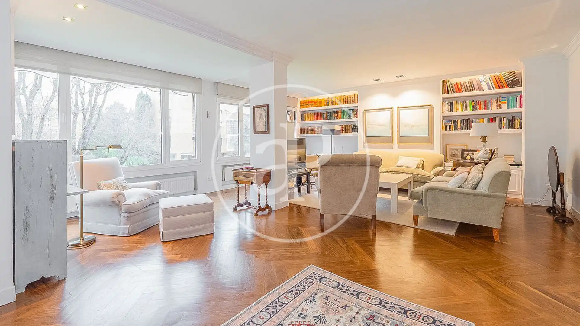 Sala de estar de Piso en venta en La Moraleja con Aire acondicionado, Calefacción y Jardín privado