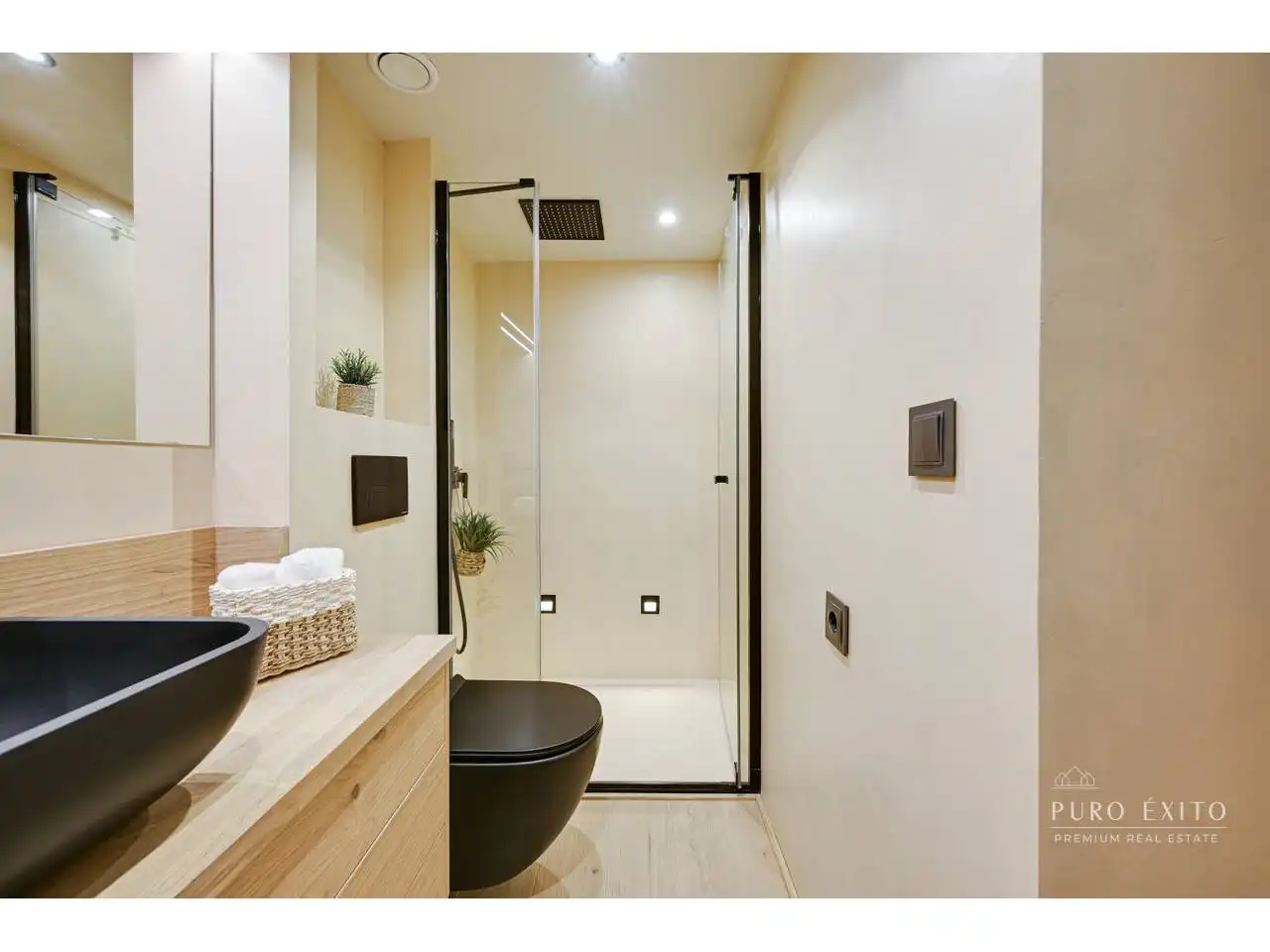 Baño de Dúplex en venta en Barcelona con Aire acondicionado, Terraza y Balcón