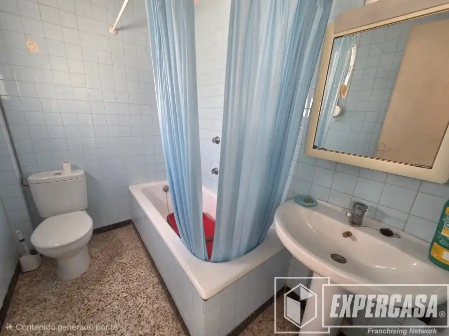 Business premises for sale in Casc Urbà, imagen 7
