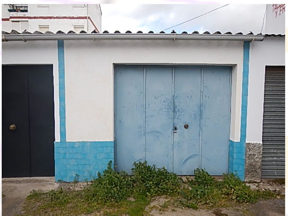 Exterior view of Garage for sale in Montijo