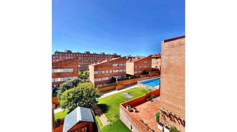 Photo 2 of Attic for sale in Avenida Lesseps, Canaletes - Turonet, Cerdanyola del Vallès