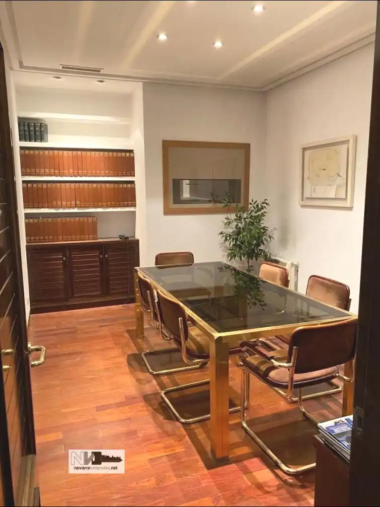 Office for rent in  Pamplona / Iruña  with Heating