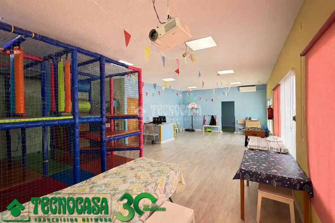 Edificio en venta en Quintanar de la Orden