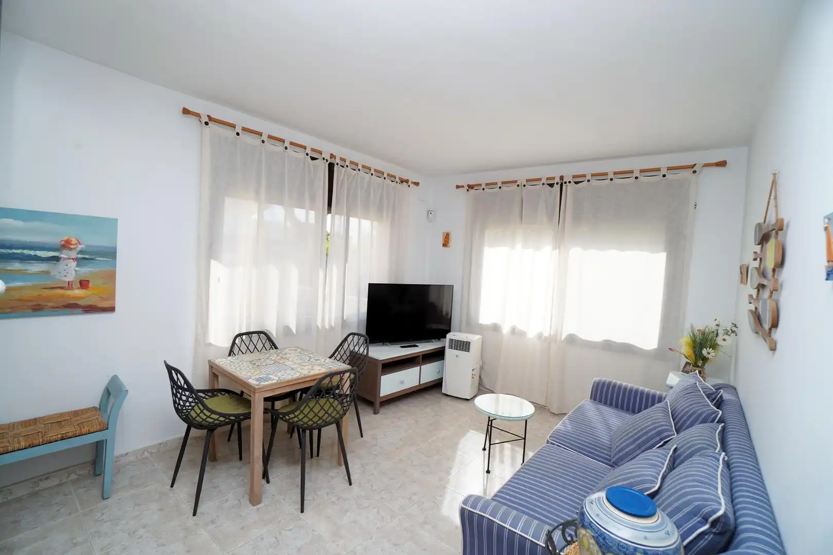 Living room of Planta baja for sale in Roda de Berà  with Terrace, Storage room and Furnished
