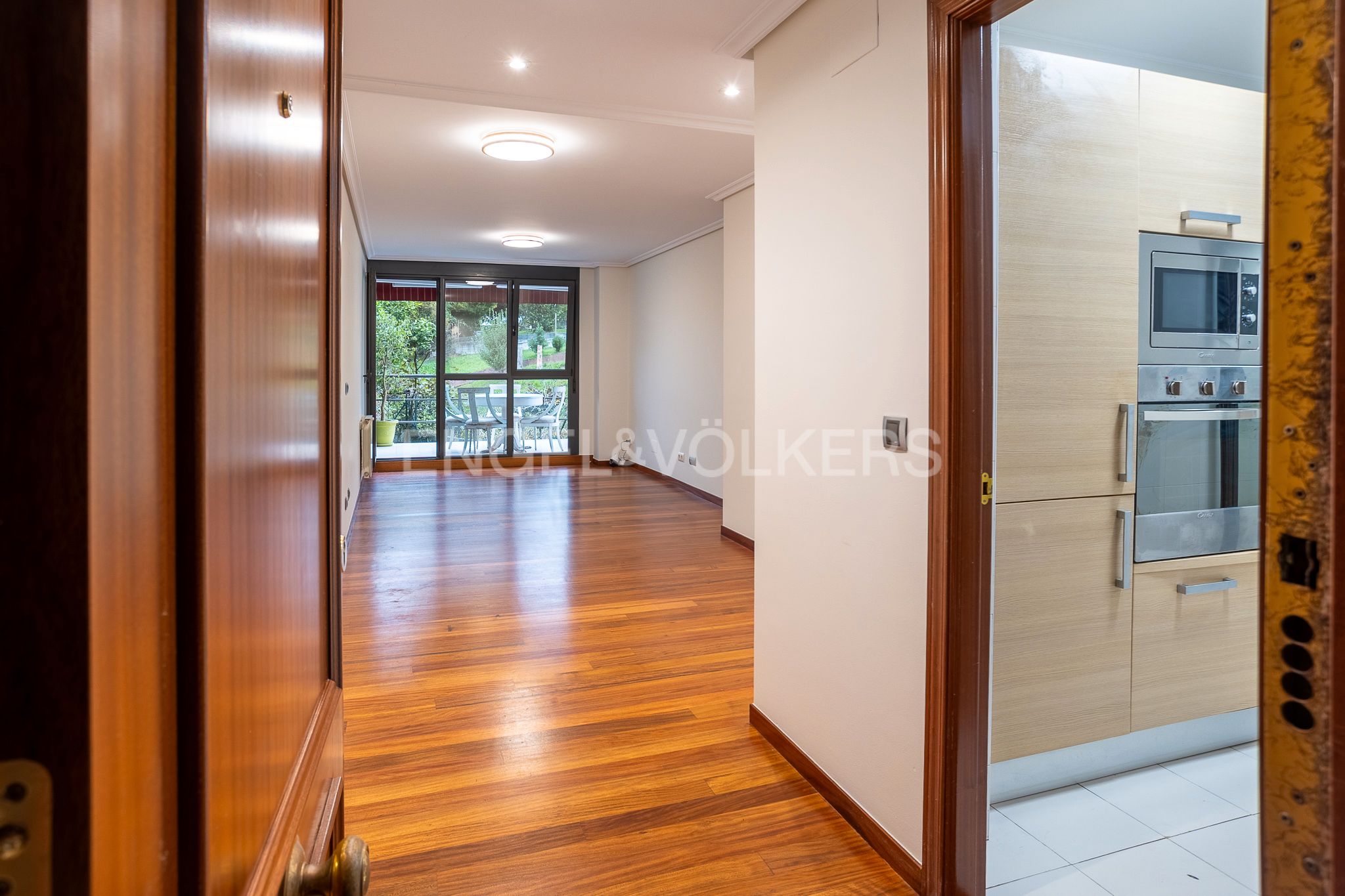 Apartament en venda en Santa Cruz de Bezana amb Calefacció, Jardí privat i Parquet