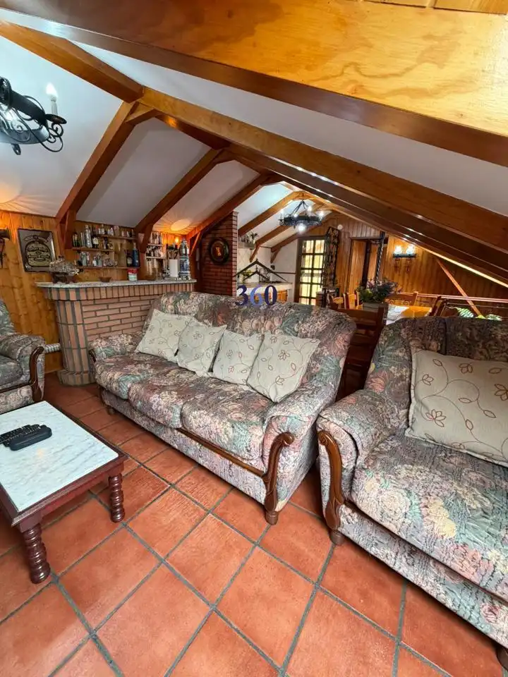 Casa o xalet en venda a Armonía, Casco Antiguo