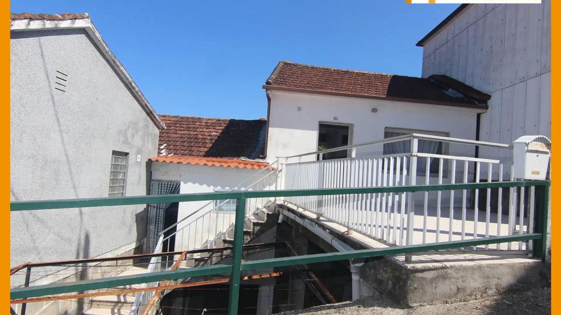 Casa adosada en venta en Lobios