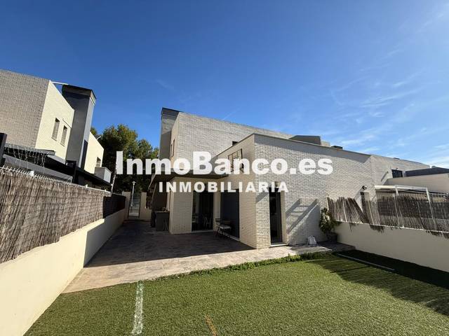Casa adosada en Venta en Olimar - Carambolo - Atalaya de Levante