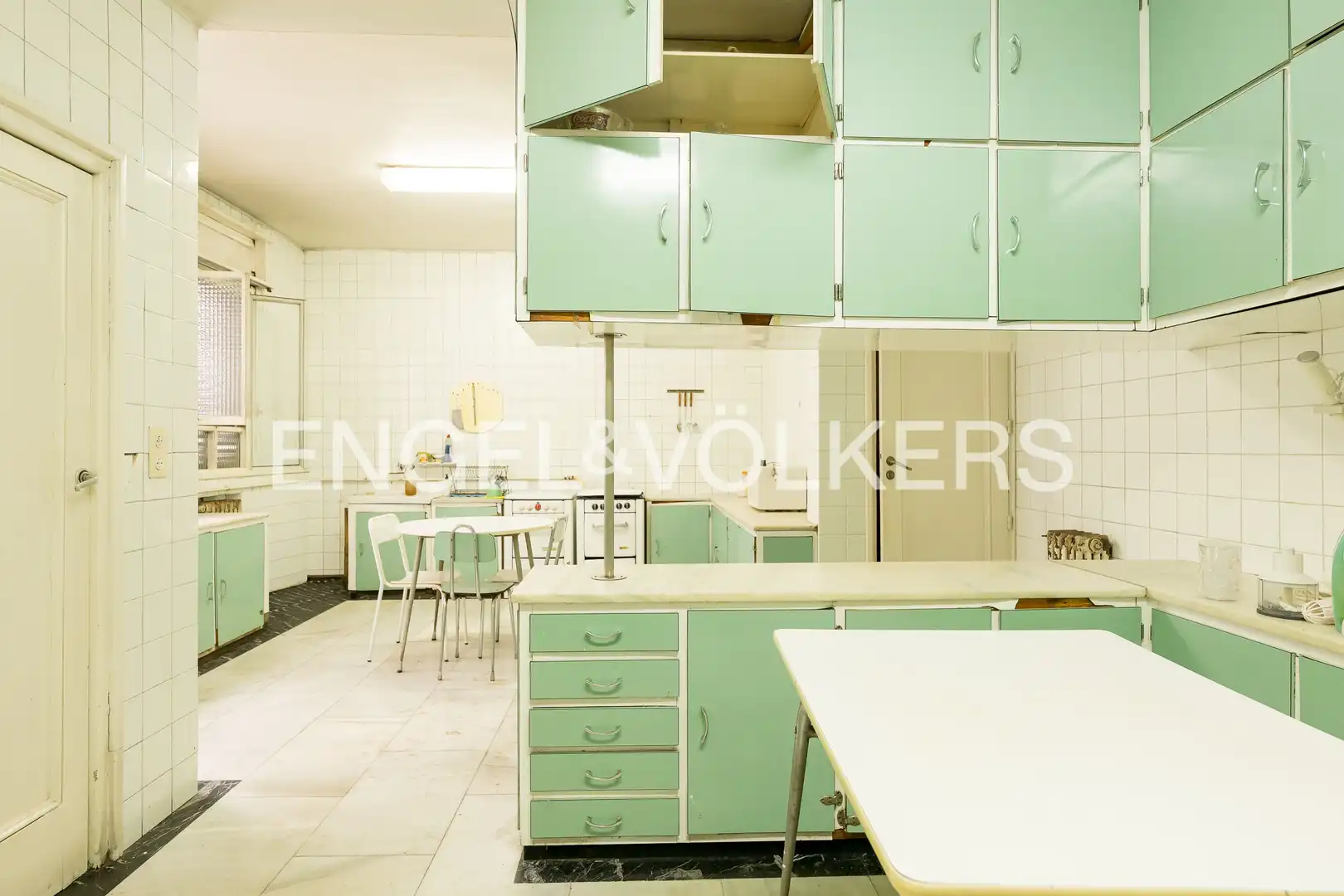 Küche von Wohnung zum Verkauf in Madrid mit Heizung, Parkett und Abstellraum
