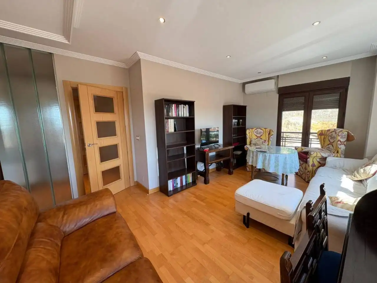 Sala de estar de Piso en venta en Ciudad Rodrigo con Aire acondicionado, Calefacción y Parquet