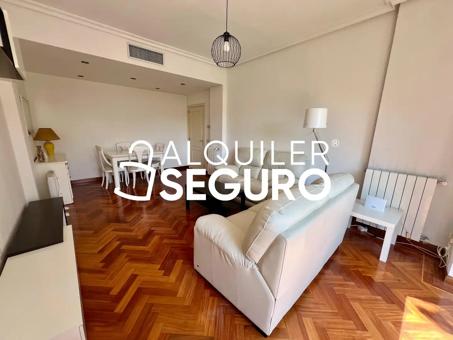 Sala de estar de Piso de alquiler en Madrid con Aire acondicionado, Calefacción y Amueblado