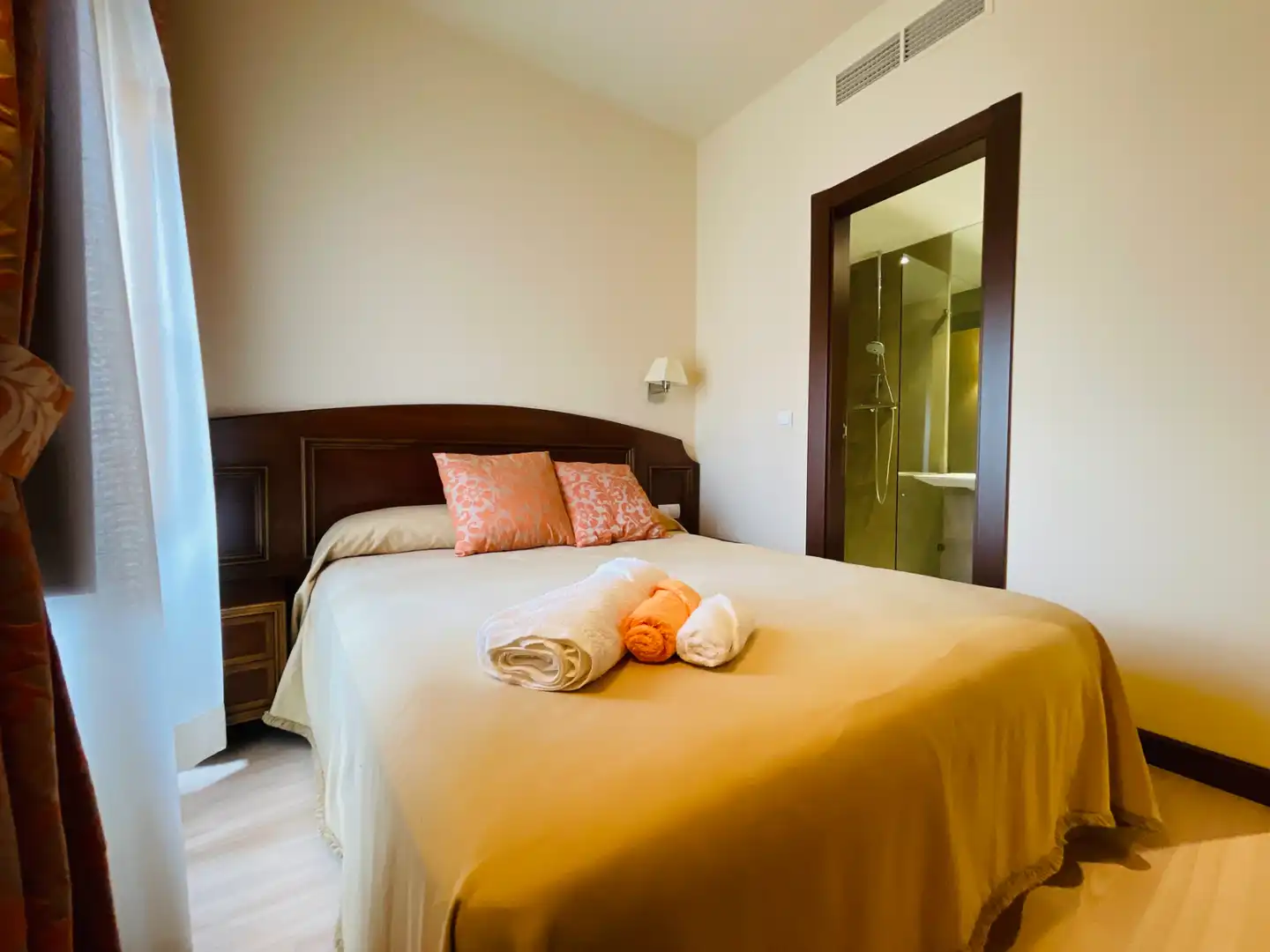 Habitación de Casa o chalet en venta en Los Yébenes con Aire acondicionado, Calefacción y Jardín privado