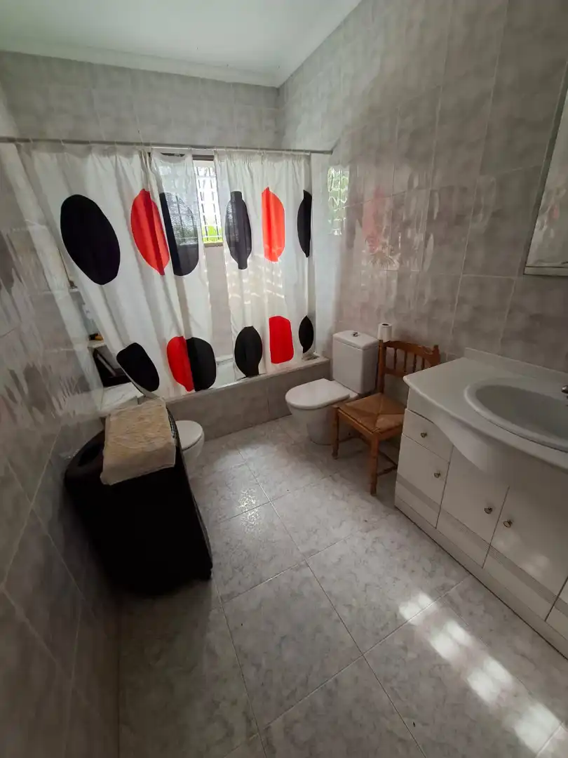 Bany de Casa o xalet en venda en Elche / Elx amb Jardí privat i Moblat