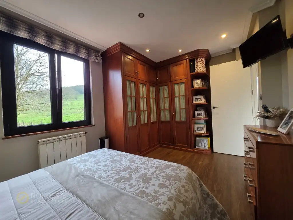 Habitación de Casa o chalet en venta en Siero