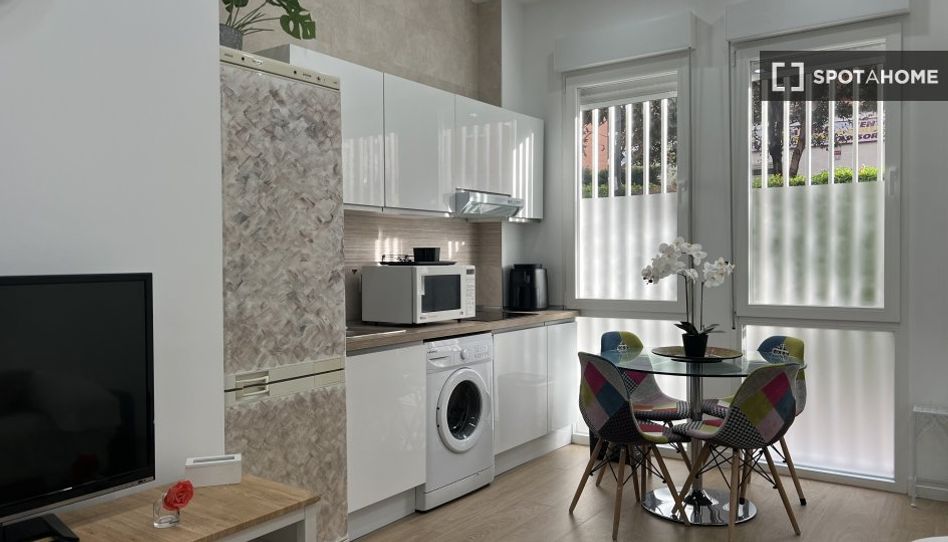 Piso de alquiler en La Fortuna - Imagen 5