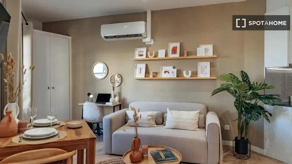 Flat to rent in Ciutat Vella, imagen 2