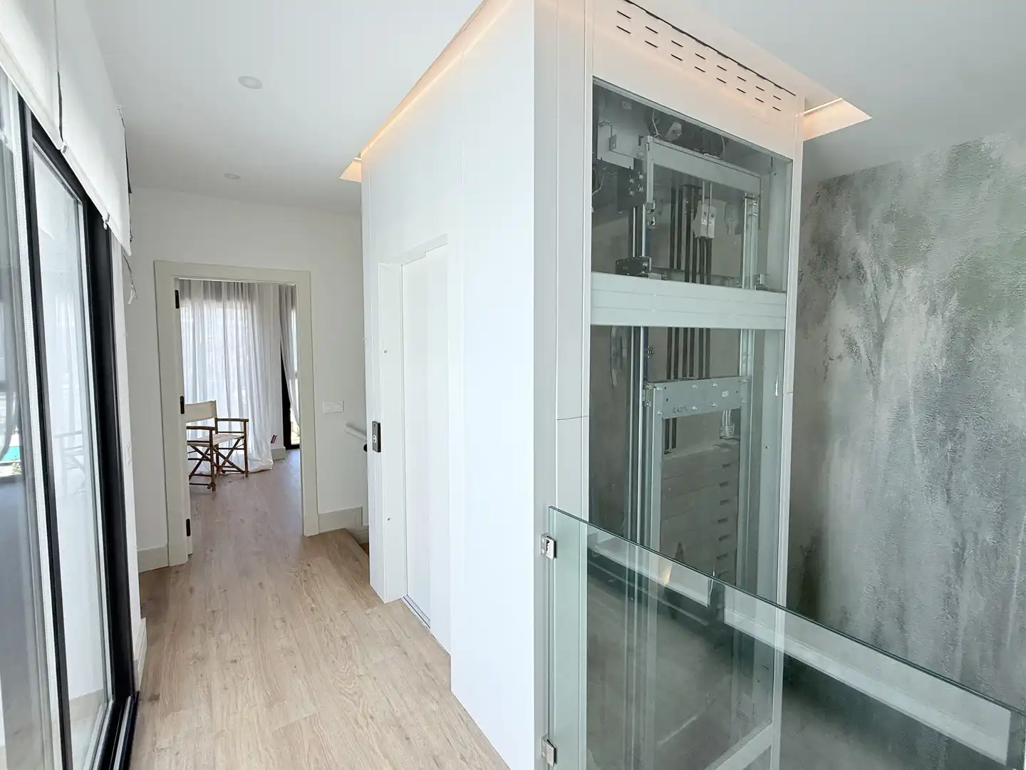 Einfamilien-Reihenhaus zum Verkauf in Málaga mit Privatgarten, Balkon und Gemeinschaftspool