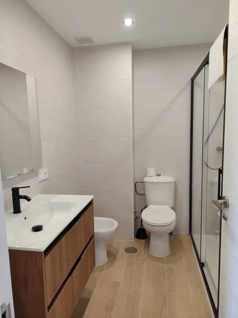 Baño de Apartamento de alquiler en Fuengirola con Aire acondicionado, Terraza y Amueblado