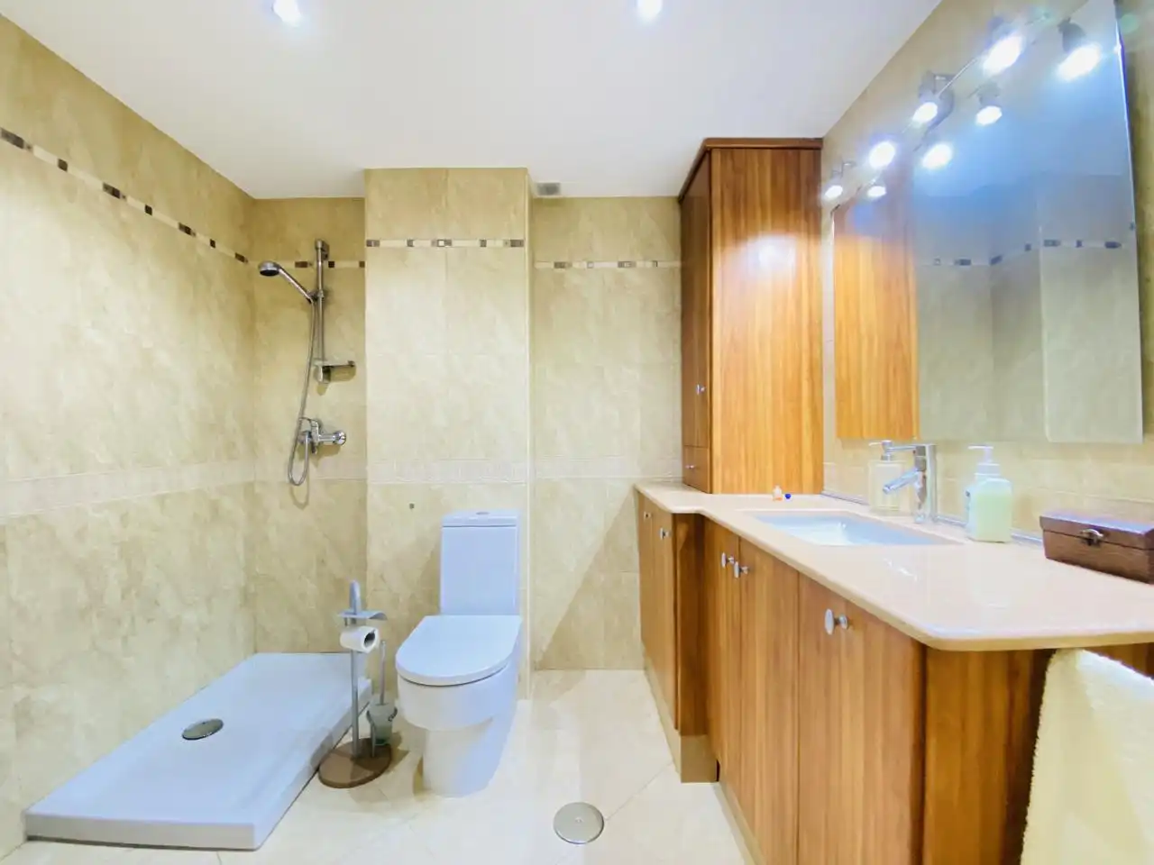 Flat with terrace for sale in Calle Arzobispo Pedro de Castro, imagen 28