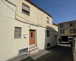 Vista exterior de Casa o xalet en venda en Santa Cruz de la Zarza amb Terrassa