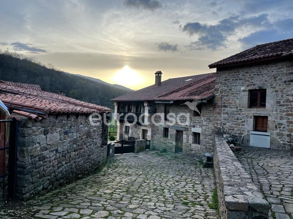 Vista exterior de Casa o xalet en venda en Los Tojos 
