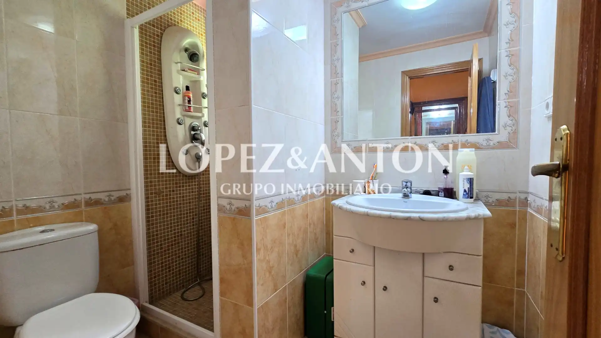 Bathroom of Houses for sale in L'Eliana  with Heating, Private garden and Terrace