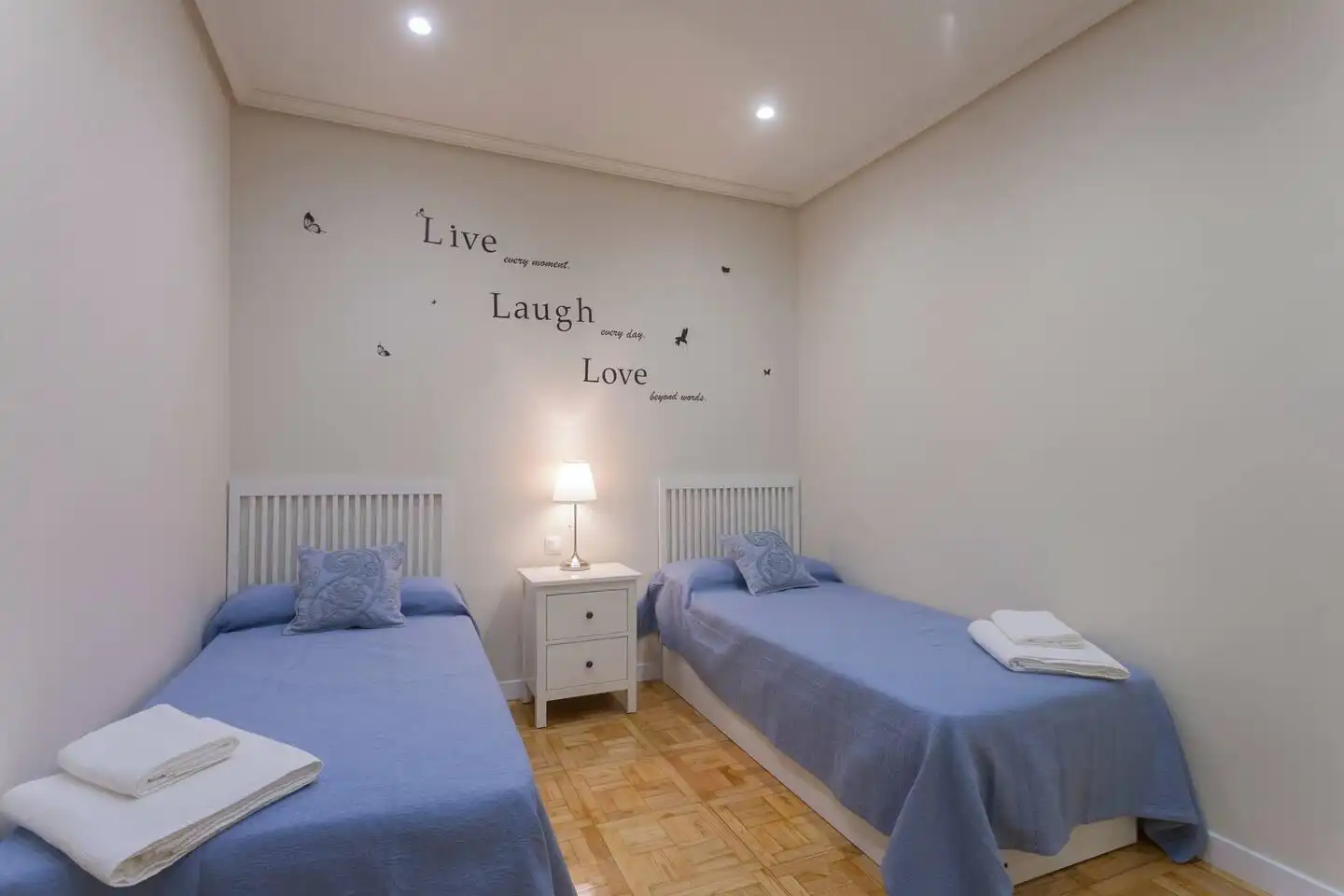 Bedroom of Apartments for rent in Málaga  with Air Conditioner, Furnished and Internet