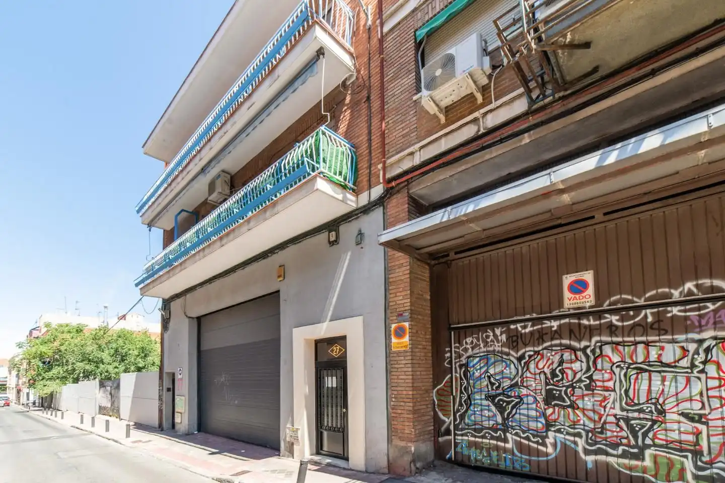 Exterior view of Commercial properties for rent in Madrid